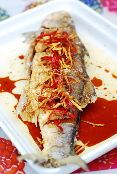 Fried Threadfin Fish (Ma Yau) With Soy Sauce